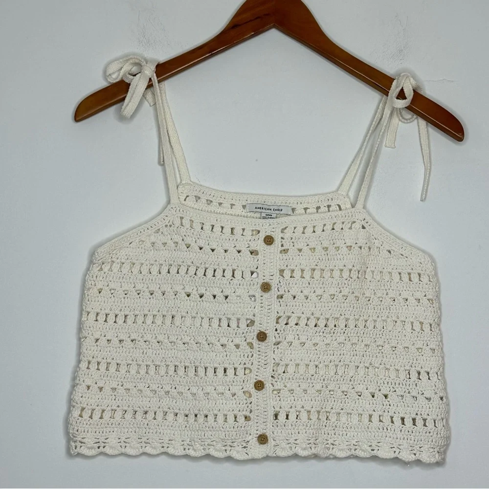 NWT American Eagle Women’s Cream Crochet Crop Top Size Small - Picture 1 of 8